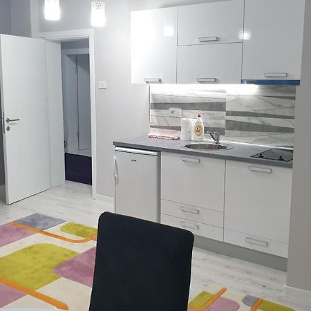 Apartman Sweet Dreams 2 Lejlighedshotel Ni Eksteriør billede