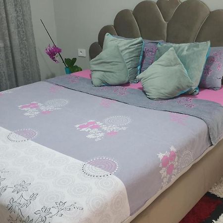 Apartman Sweet Dreams 2 Lejlighedshotel Ni Eksteriør billede