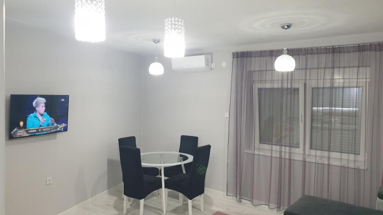 Apartman Sweet Dreams 2 Lejlighedshotel Ni Eksteriør billede