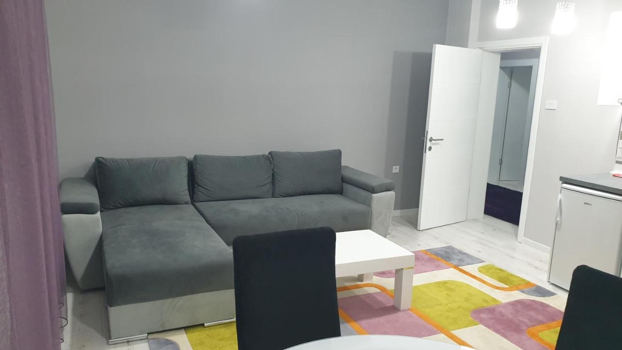 Apartman Sweet Dreams 2 Lejlighedshotel Ni Eksteriør billede