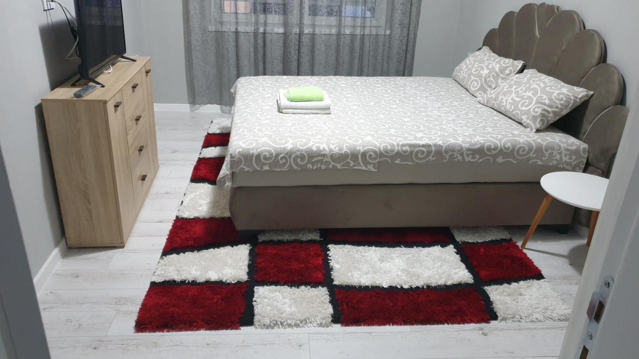 Apartman Sweet Dreams 2 Lejlighedshotel Ni Eksteriør billede